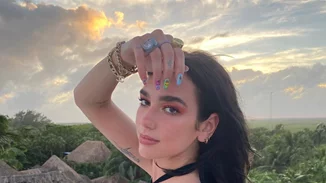 Dua Lipa | Το νέο χρώμα στα μαλλιά της και το super trendy κούρεμα