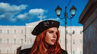 Η Έβελυν Καζαντζόγλου με νέο hair look | Το καρέ που απογείωσε το στιλ της