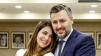 Γιάννης Καλλιάνος - Χάρις Δαμιανού | Παντρεύτηκαν λίγο πριν γίνουν γονείς - Η πρώτη φωτογραφία από τον γάμο