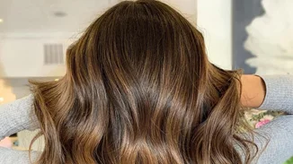 Ανάποδες ανταύγειες | Αυτό θα είναι ένα από τα μεγαλύτερα hair trends για το 2021 σύμφωνα με το TikTok