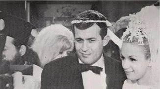 Αλίκη Βουγιουκλάκη - Δημήτρης Παπαμιχαήλ | Οι μπομπονιέρες από τον γάμο τους στους Δελφούς, 56 χρόνια πριν