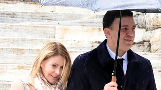 Τζένη Μπαλατσινού | Το πρώτο δημόσιο μήνυμα για τον νεογέννητο γιο της και το σχόλιο του Βασίλη Κικίλια