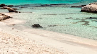 Vanity Fair | Καταλληλότερος προορισμός για διακοπές last minute η Ελλάδα - Αστυπάλαια, Ίος, Λειψοί, Ελούντα