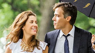 Εύα Αντωνοπούλου | Σε σπάνια «incognito» εμφάνιση με το σύζυγό της στο Κολωνάκι