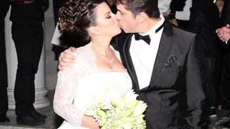 Η Αντελίνα Βαρθακούρη μας συστήνει την κόρη της Λιόνα | Είναι ολόιδιες