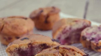 Συνταγή για μάφινς με blueberries | Τέλεια επιλογή για να συνοδεύσεις τον πρωινό καφέ σου