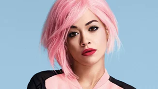 Rita Ora: Sexy ακόμα και με αθλητικό outfit!