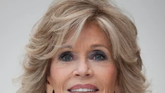 Jane Fonda: Χωρίς καθόλου ρετούς και πιο γοητευτική από ποτέ!