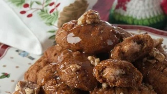 Συνταγή για μελομακάρονα από τον Στέλιο Παρλιάρο