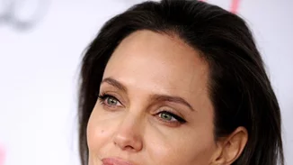 Angelina Jolie: Μπορεί να χώρισε, αλλά γίνεται ξανά μαμά!