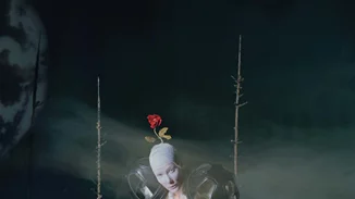 Ο Tim Walker θα φωτογραφήσει το νέο ημερολογίο της Pirelli για το 2018