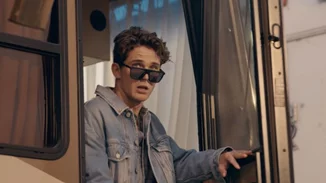 For Successful Living | Η νέα καμπάνια της DIESEL απογειώνει το denim