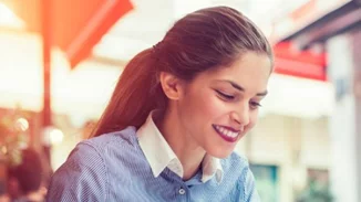 Το ιδανικό μεσημεριανό στο γραφείο, στο εστιατόριο, στο ταξίδι: Τι να επιλέξεις κάθε φορά;