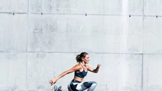 Διαλειμματική προπόνηση: Γιατί να την εντάξεις στη γυμναστική σου σύμφωνα με την personal trainer