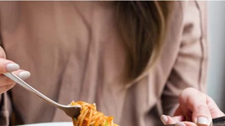 Κάνει να τρώω ζυμαρικά; Ρωτήσαμε την ειδικό και ιδού η απάντηση