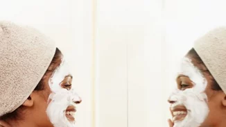 Mάσκες ομορφιάς με τα φρούτα του καλοκαιριού