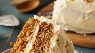 Συνταγή για κέικ καρότου από την Υβόννη Μπόσνιακ