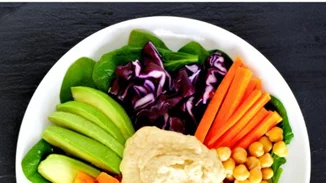 Ποια είναι τα συστατικά που πρέπει να περιέχει ένα ολοκληρωμένο vegan γεύμα;