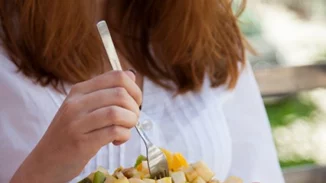 Βρες το υγιές βάρος σου μετά τις διακοπές με τις συμβουλές της διατροφολόγου