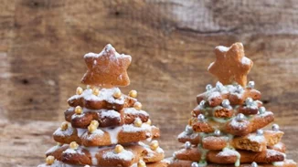 Φτιάξε το πιο όμορφο χριστουγεννιάτικο δέντρο με μπισκότα!