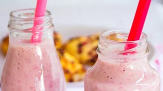 Το απόλυτο αντιοξειδωτικό smoothie με ρόδι και μπανάνα