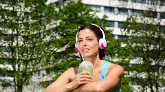 Σνακ ή shake μετά την προπόνηση; (Plus: Οι καλύτερες τροφές μετά τη γυμναστική)