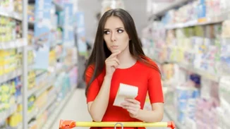 Πώς θα είναι η ζωή μας αν ξεσπάσει ο "οικονομικός τυφώνας" - Τρόμος από την προειδοποίηση της JP Morgan