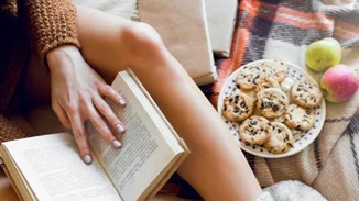 Ρωτήσαμε τις αναγνώστριες ποια βιβλία διαβάζουν τώρα και να τι μας είπαν