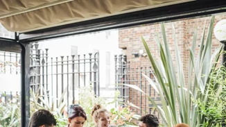 Πώς να πιάσεις κουβέντα εύκολα με οποιονδήποτε