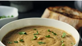 Σούπα βελουτέ με ρεβίθια | Η τέλεια συνταγή για τις κρύες μέρες του χειμώνα