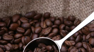 Καφεΐνη για αδυνάτισμα: Τελικά είναι αποτελεσματική για απώλεια βάρους; Όλες οι έρευνες