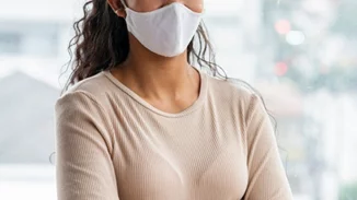 Ο εύκολος τρόπος να αυξήσετε κατά 80% την προστασία από τα σωματίδια του κορονοϊού