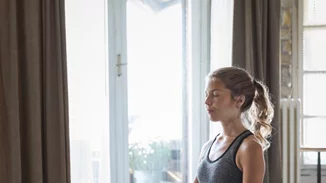 Μένουμε σπίτι: 4 δωρεάν online μαθήματα για trx, γιόγκα και ασκήσεις μόνο με το βάρος του σώματος 