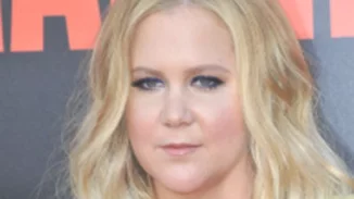Amy Schumer | Η αποκάλυψη για τον λόγο που έκανε λιποαναρρόφηση