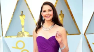 "Θα είχα πεθάνει από αιμορραγία" | H συγκλονιστική αποκάλυψη της Ashley Judd για το ατύχημά της στο Κονγκό