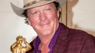 O Michael Madsen συνελήφθη στο Μalibu έναν μήνα μετά την αυτοκτονία του γιου του