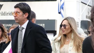 Ελένη Πετρουλάκη-Ίλια Ίβιτς | Η σπάνια εμφάνιση με τις δύο από τις τέσσερις κόρες τους