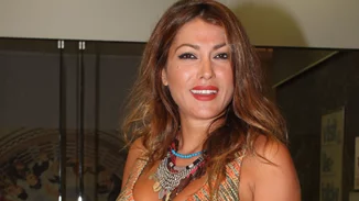 Ατύχημα για την Κλέλια Ρένεση στη Γαύδο | ''O γιατρός δεν είχε κλειδί να μπει''