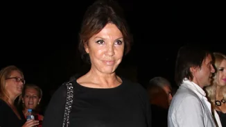 Βάνα Μπάρμπα | "Αχ, κυρία Ακρίτα, τελικά αυτή η κακή κριτική σας έδειξε ότι δεν σώζει ούτε η ευφυΐα ούτε η παιδεία"