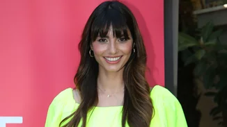 "Ακόμα μου κάνει" | Η Ηλιάνα Παπαγεωργίου, 12 χρόνια μετά, δοκιμάζει το φόρεμα με το οποίο συμμετείχε στον διαγωνισμό "Miss Universe"