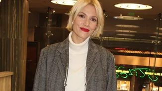 Βίκυ Καγιά | Ποζάρει με το πιο σέξι μαύρο μπικίνι και μας δείχνει το καλλίγραμμο σώμα της