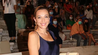 Η Κάτια Ζυγούλη σε χαλαρές στιγμές στη Σχοινούσα