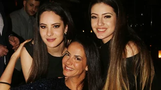 Δανάη και Νεφέλη Λιβιεράτου | Η εξέλιξή τους από πανέμορφα κοριτσάκια σε εντυπωσιακές γυναίκες