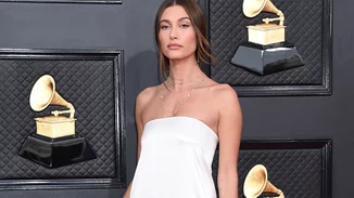 Grammys 2022 | Τα beauty looks που ξεχωρίσαμε από το κόκκινο χαλί