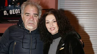 Γιάννης Μποσταντζόγλου-Δήμητρα Παπαδήμα | Σε θεατρική πρεμιέρα μαζί με την εντυπωσιακή κόρη τους, Θαλασσινή