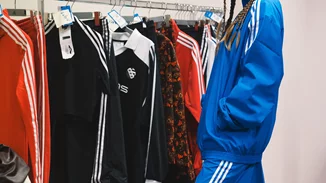 Τα 3 Stripes της adidas στο MadWalk23