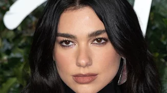 Dua Lipa | To τολμηρό μανικιούρ της που έγινε viral είναι μια ωδή στον μαξιμαλισμό