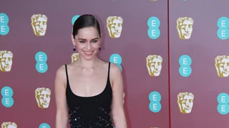 Emilia Clarke | "Μέρος του εγκεφάλου μου έχει αφαιρεθεί, είναι απίστευτο ότι μπορώ και μιλάω"