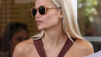 Το χρώμα στα νύχια που προτιμούν όλες οι celebrities τη μεταβατική αυτή εποχή