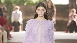 "Όχι" στη γούνα από τον οίκο Valentino